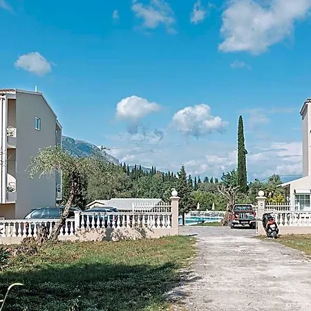 Pelithea Family Hotel 4*