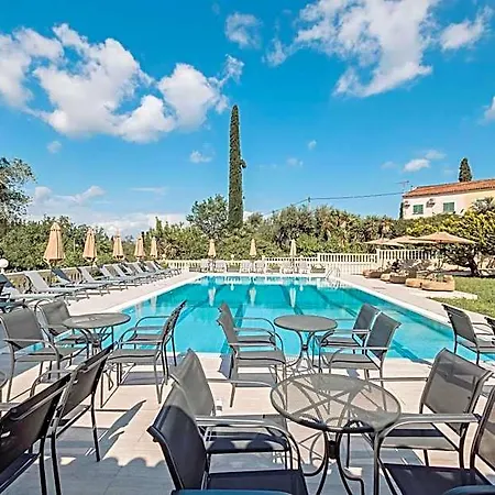 Pelithea Family Resort מלון 4*
