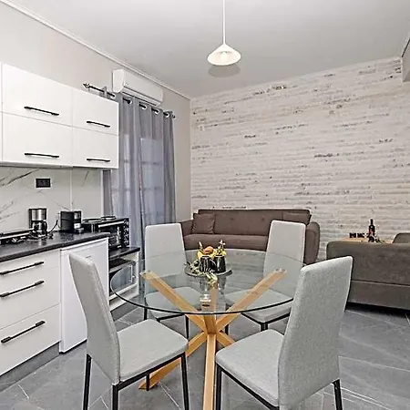 מלון Pelithea Family Resort 4*