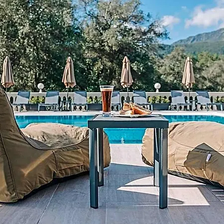 Pelithea Family Resort מלון 4*